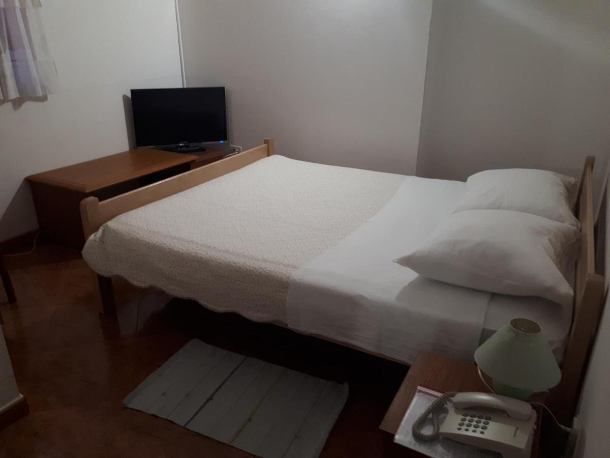 Apartment Lav *